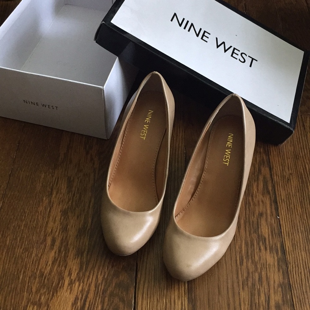 Nine West wedge